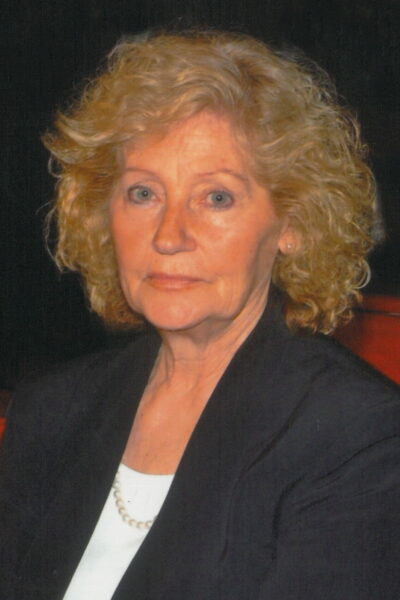 funerale-angela-maria-crisantemi-terni